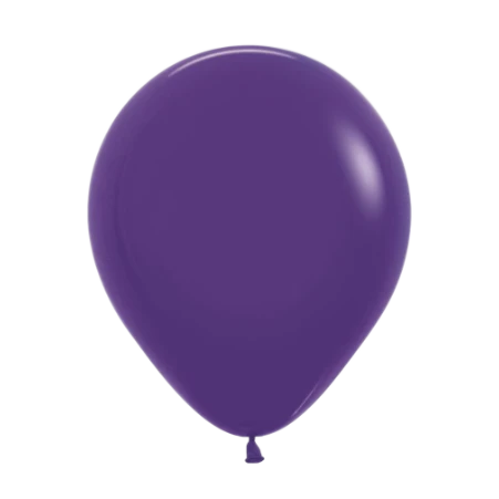 Violetter Pastell-Latexballon in klassischer Tropfenform