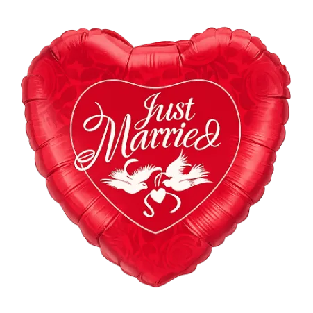 Roter Herz-Folienballon mit Just-Married-Schriftzug, Turteltauben und Rosen